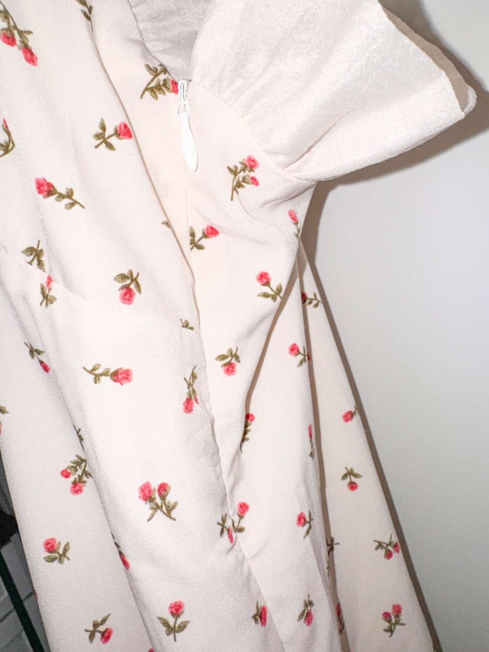 Sister Jane Rose Ruffle Dress Spaghetti Strap Midi sz M - Picture 6 of 7